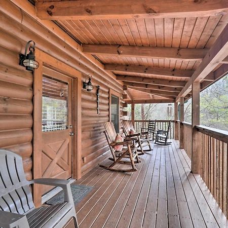 Inviting Sevierville Cabin With Deck And Hot Tub! Екстериор снимка
