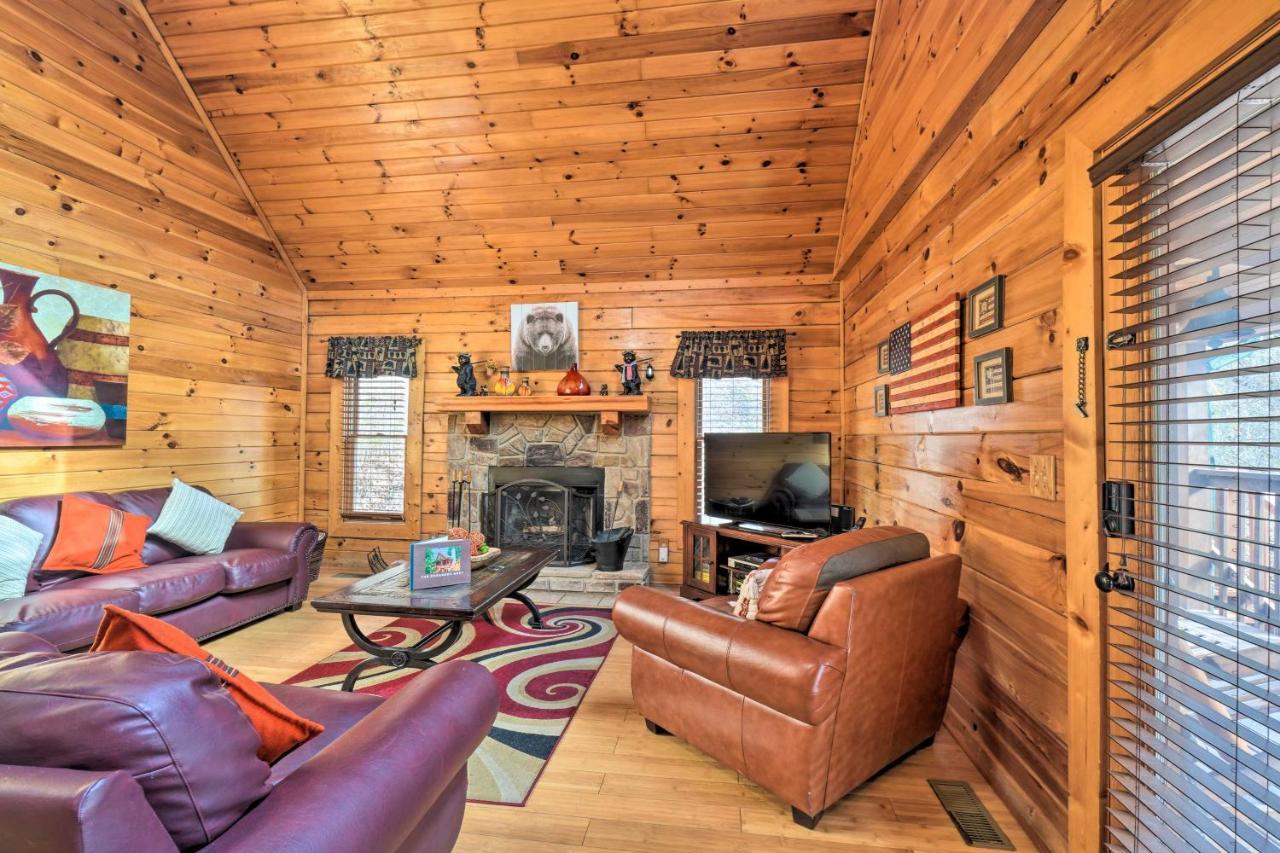 Inviting Sevierville Cabin With Deck And Hot Tub! Екстериор снимка