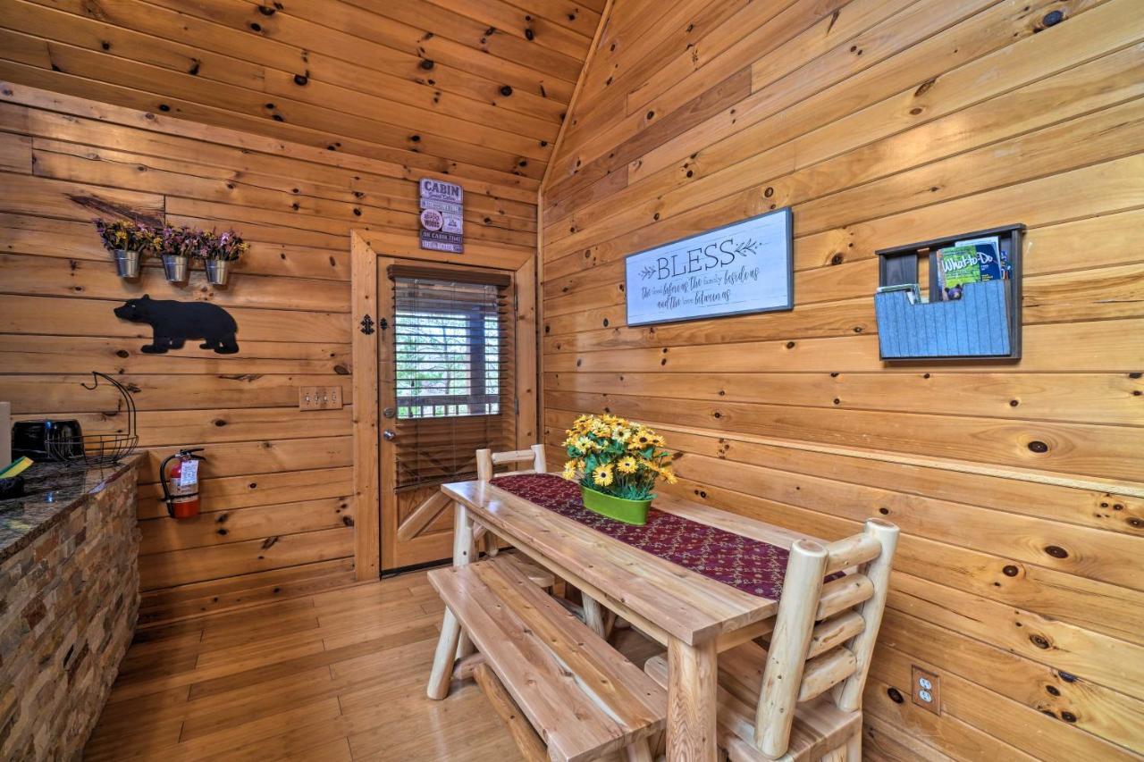 Inviting Sevierville Cabin With Deck And Hot Tub! Екстериор снимка