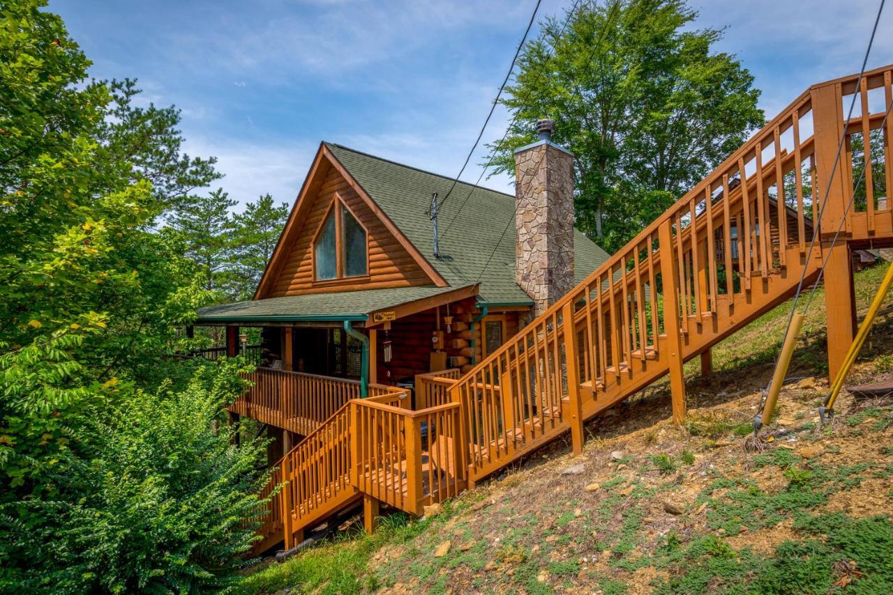 Inviting Sevierville Cabin With Deck And Hot Tub! Екстериор снимка